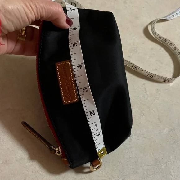 Dooney & Bourke Black Nylon Pouch Cosmetic Bag With Red Accents Brown Leather - Picture 14 of 16